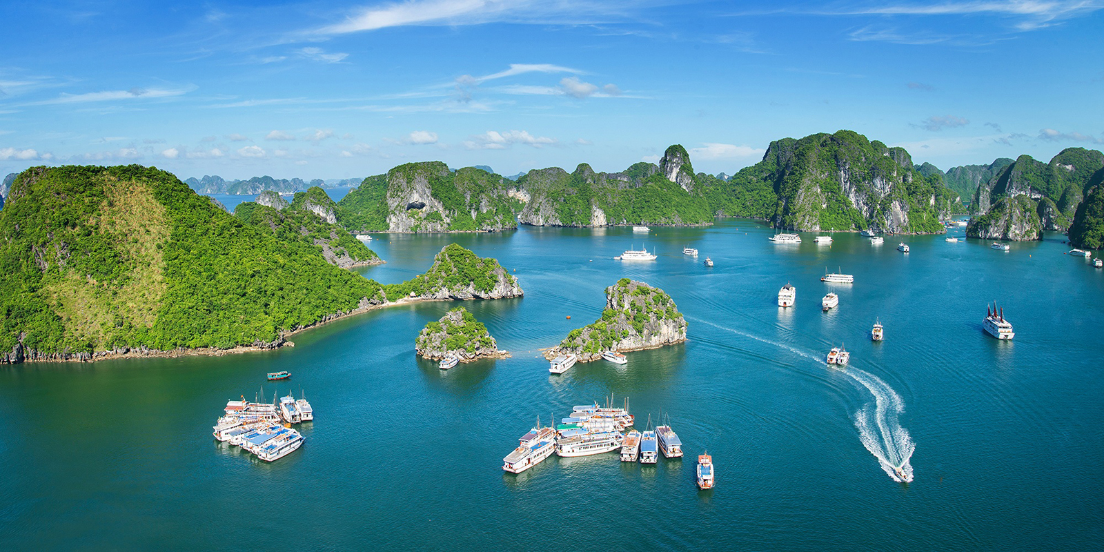 Cruising the Emerald Waters: A Complete Guide to Halong Bay